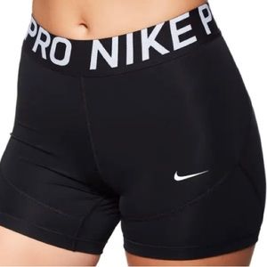 Nike Women's Nike Pro 5-Inch Short - Black